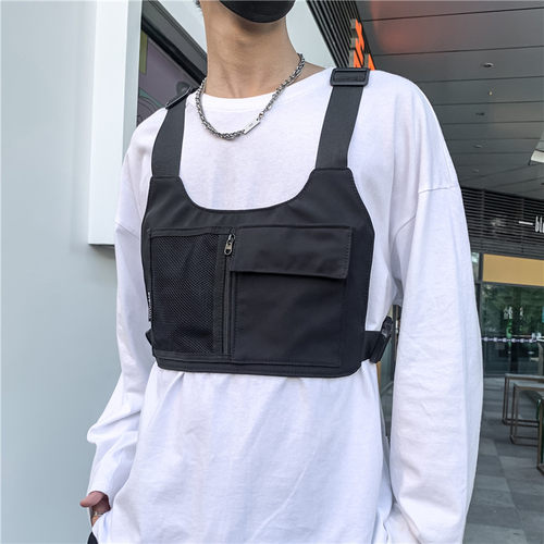 轻便薄款男士运动潮牌马甲包胸包