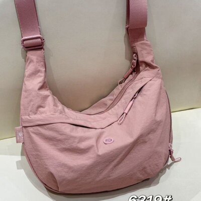 博卜BoBo2025新款泡芙大饺子包单肩包通勤斜挎轻便背包防泼水布包