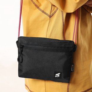 质感挂脖子手机包男女款便携旅行单肩包通勤斜挎包潮牌机车邮差包