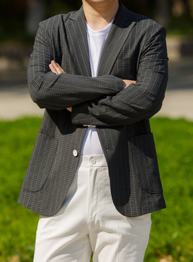 春夏新品可机洗休闲单西男泡泡纱全包边工艺大肚腩烟灰色条纹西服