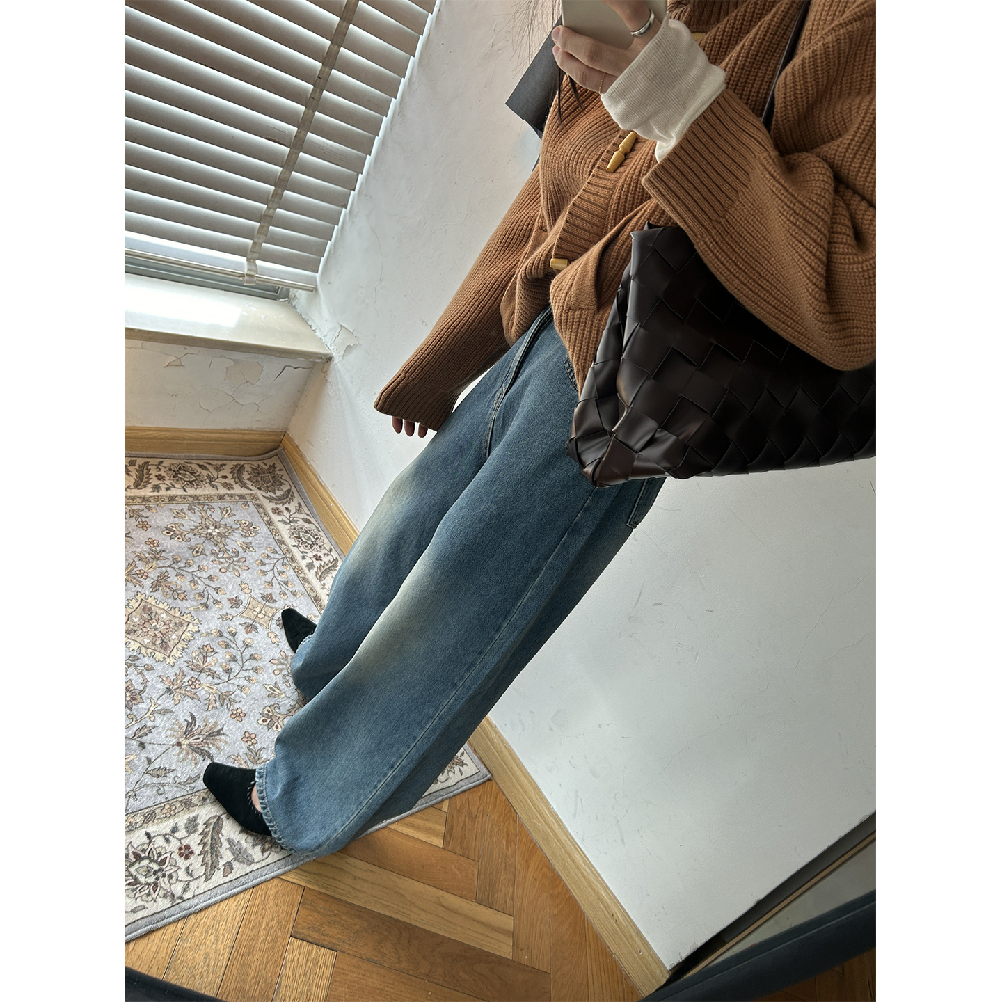 鬼鬼家正品韩代东大门秋冬 复古显瘦水洗磨白高腰直筒牛仔裤长裤