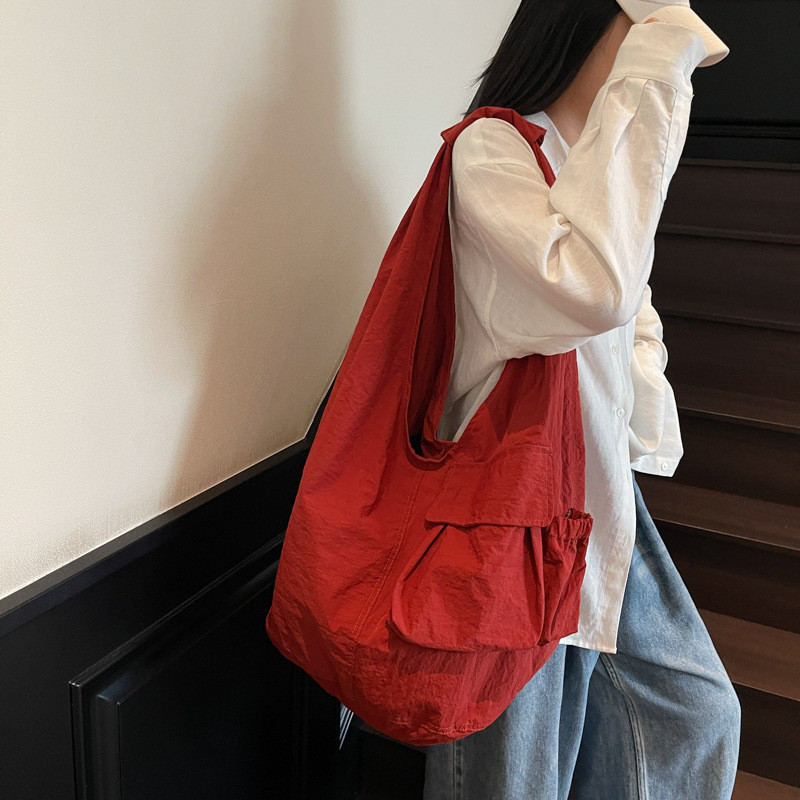 日本品质日系文艺小清新简约大容量单肩布包女休闲手提多口袋妈咪