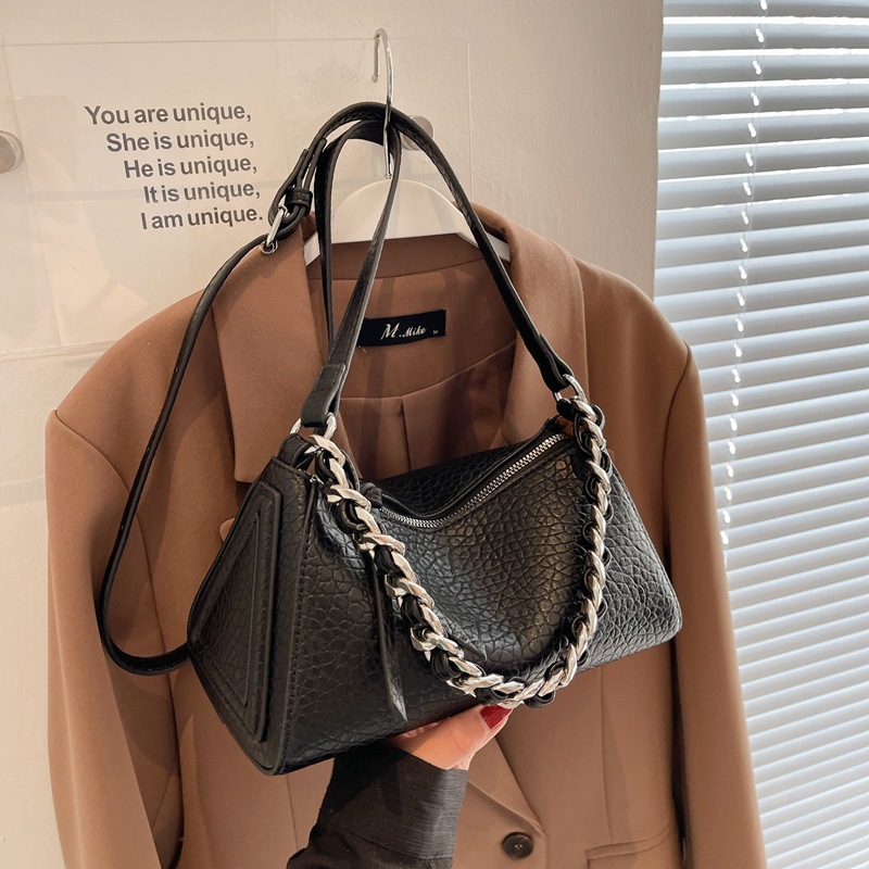 日本品质韩国小众设计三角粽子包女2025早秋新款链条单肩腋下包百