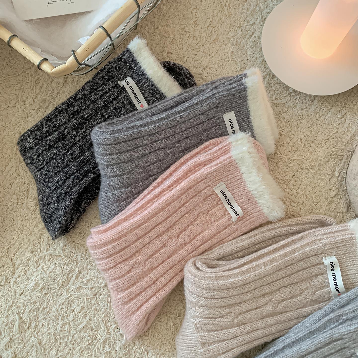 2双装 冬季软糯暖绒花纱保暖女袜加厚中筒袜英伦风睡眠袜