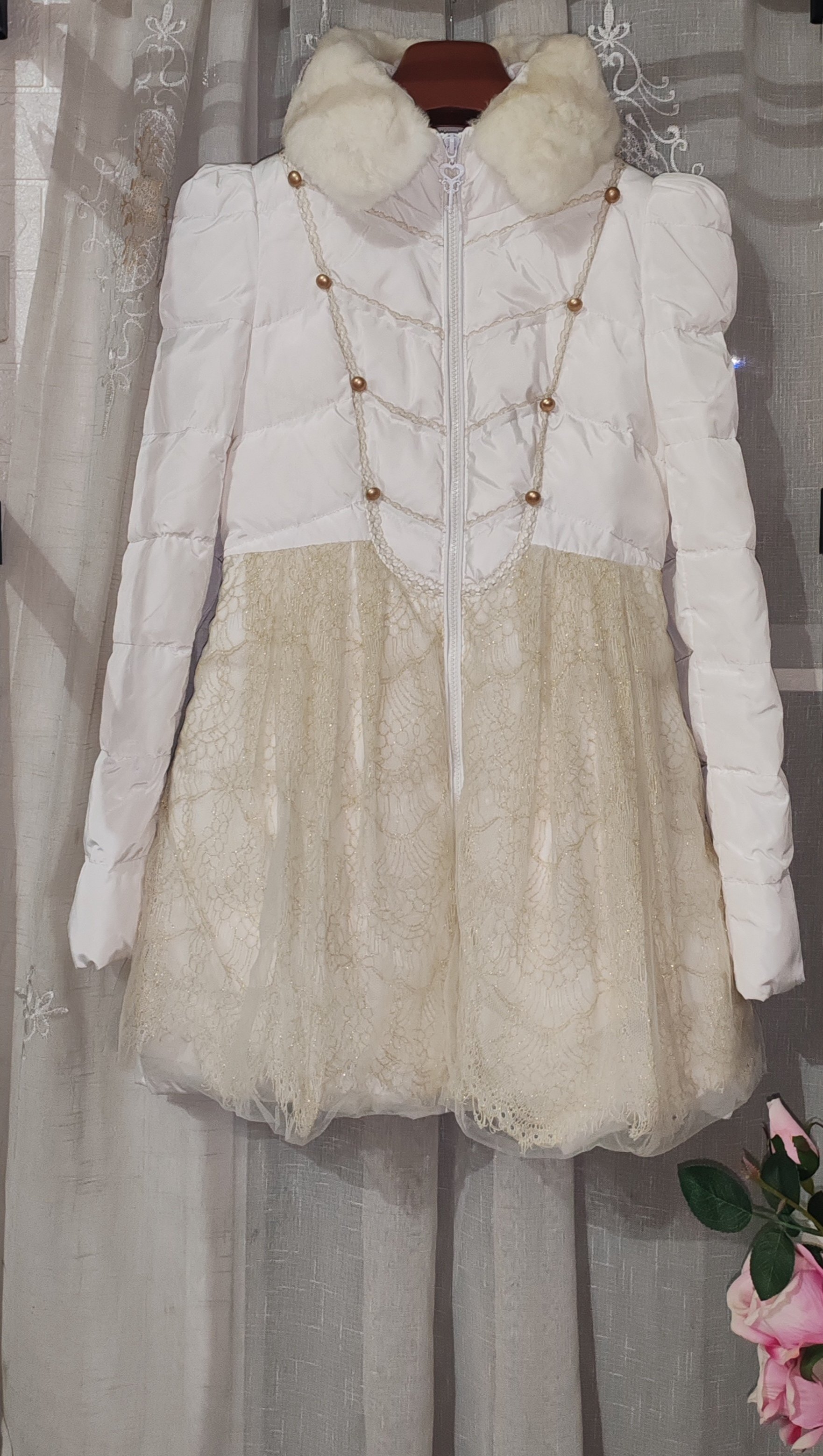 尤麦正品网纱钉珠中长款獭兔毛领白鸭绒羽绒服修身设计款保暖外套