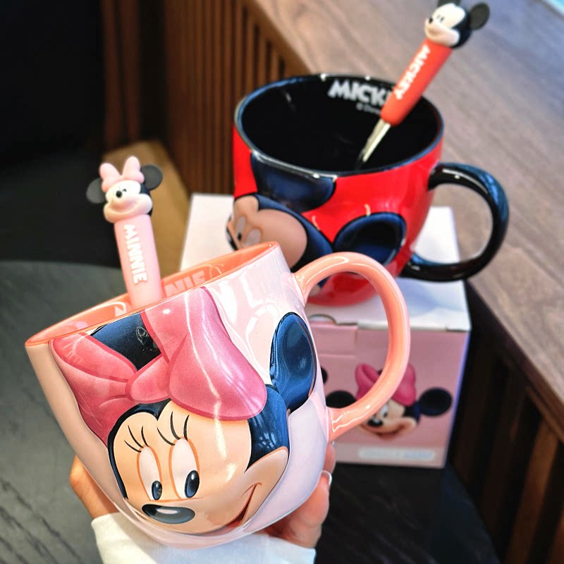 迪士尼陶瓷马克杯浮雕釉下彩耐高温高颜值水杯情侣杯生日礼物杯