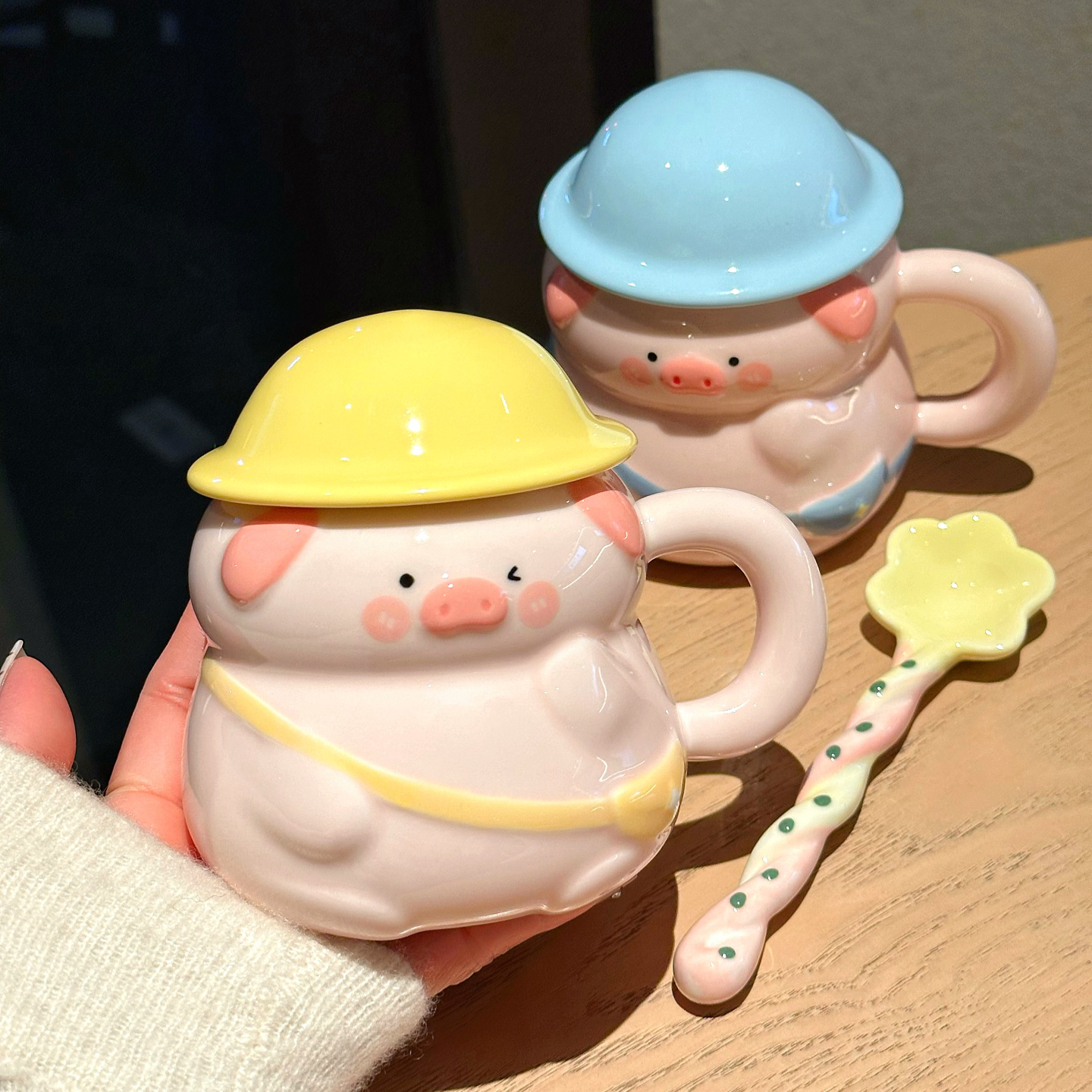 可爱创意立体猪猪陶瓷马克杯男女情侣家用马克杯高颜值生日礼物杯