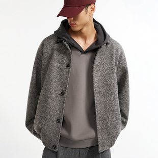 毛呢感假两件翻领夹克 复古拼接格纹 挺括有型 宽松廓形男款外套