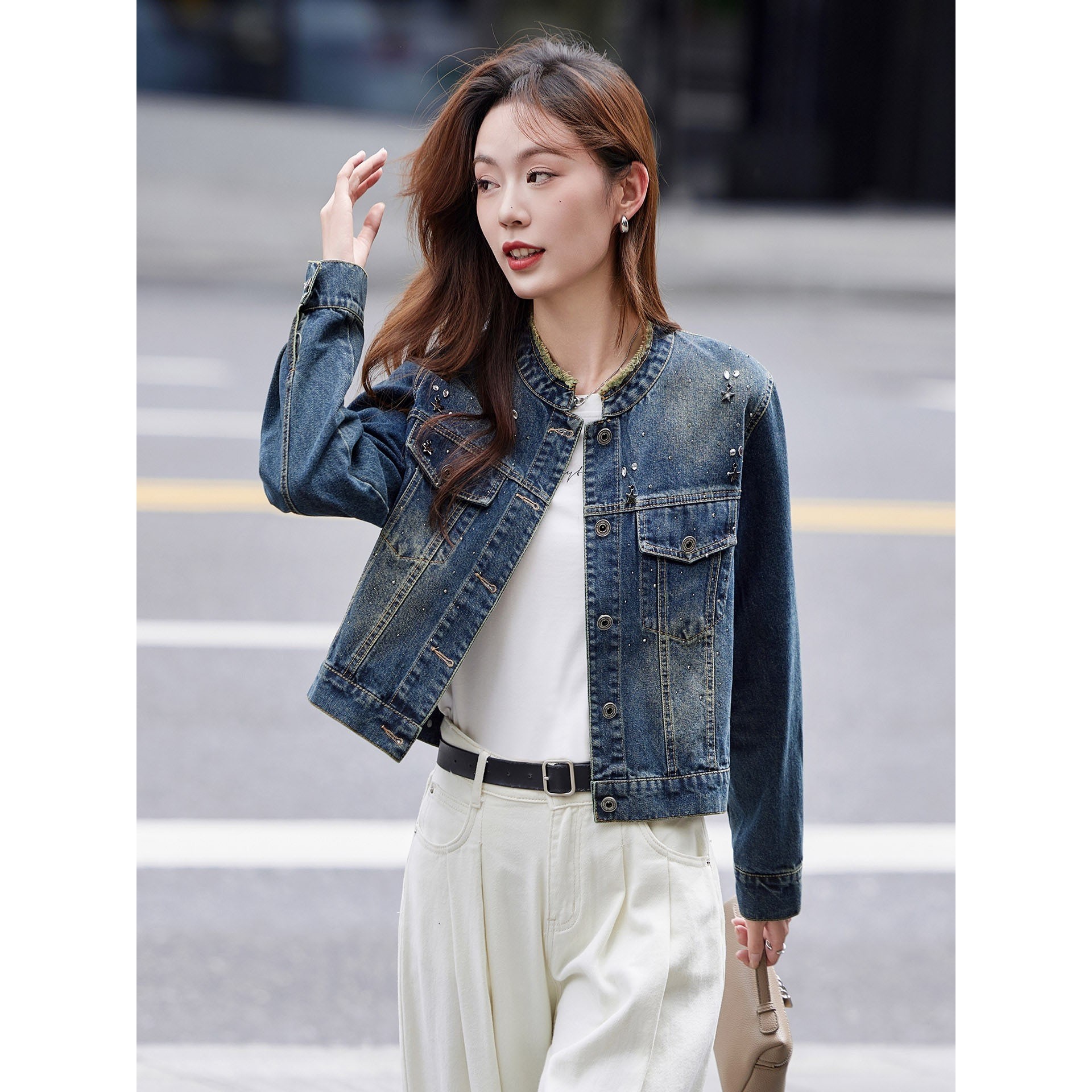 官网女装夏易菲立领牛仔外套女春秋2026新款时尚百搭钉珠短款小个,女装/女士精品,短外套,淘宝优惠券,粉丝福利购,淘宝优惠卷