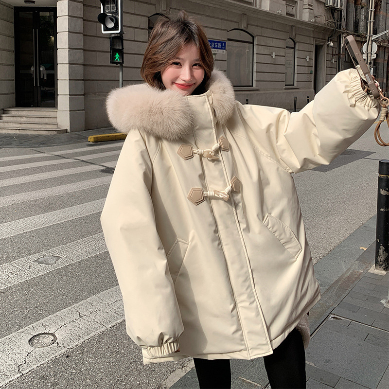 官网女装夏易菲实拍米杏色大毛领连帽牛角扣派克羽绒服2025冬保暖