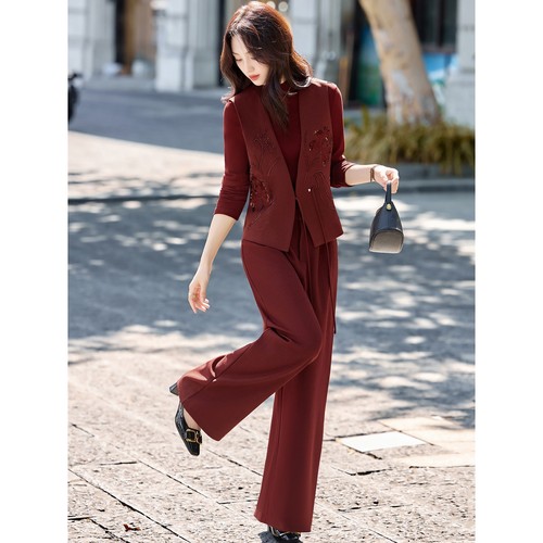 官网女装夏易菲2025秋冬套装减龄显瘦气质时髦洋气马甲针织衫长裤