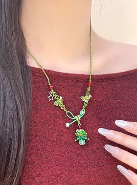 新款圣诞树吊坠项链耳环女圣诞节高级感甜美可爱风配饰毛衣链饰品