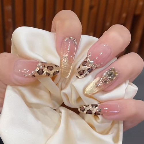 橘指大方穿戴美甲手工豹纹闪钻