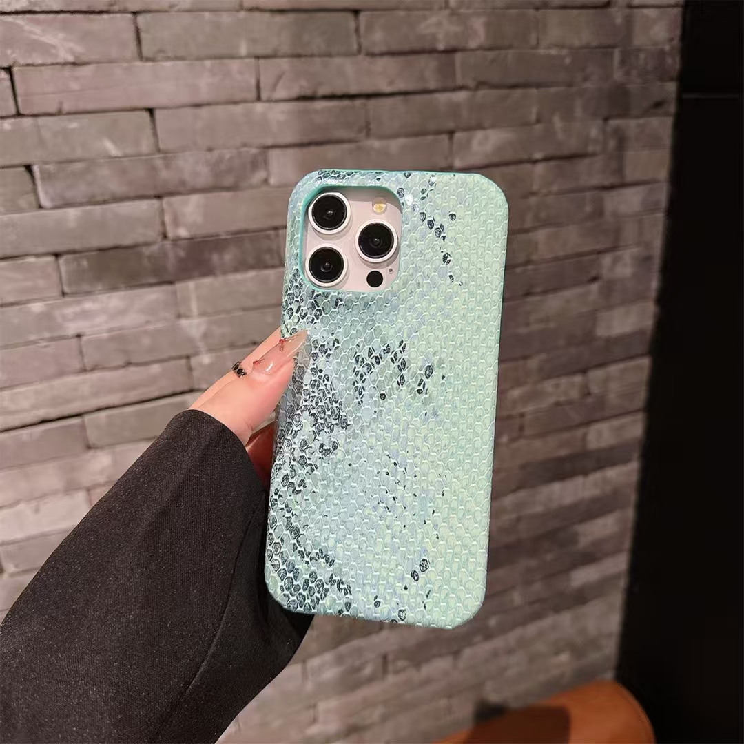 气质高级感烫金蛇皮纹适用苹果16promax手机壳iPhone15promax个性14pro半包14plus苹果12手机壳13小众手机壳
