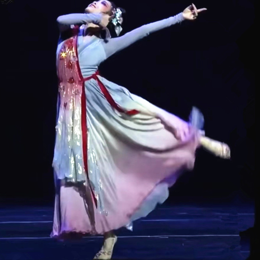 儿童中国风古典舞桃花笺演出服女剧目艺考舞蹈服装渐变大摆裙飘逸