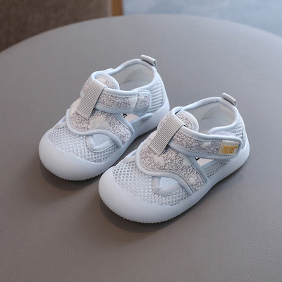 2025新款夏季宝宝凉鞋女软底网面小童鞋防滑透气包头男婴儿学步鞋