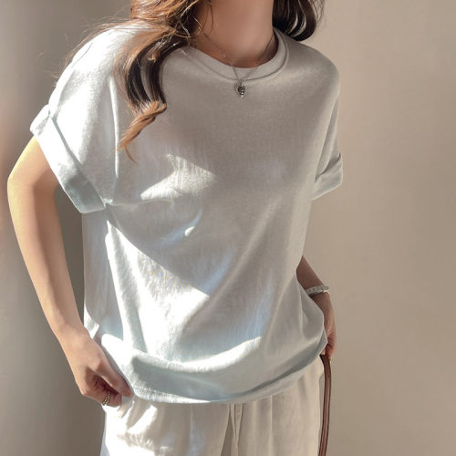 韩系女装设计感大版型圆领宽松折