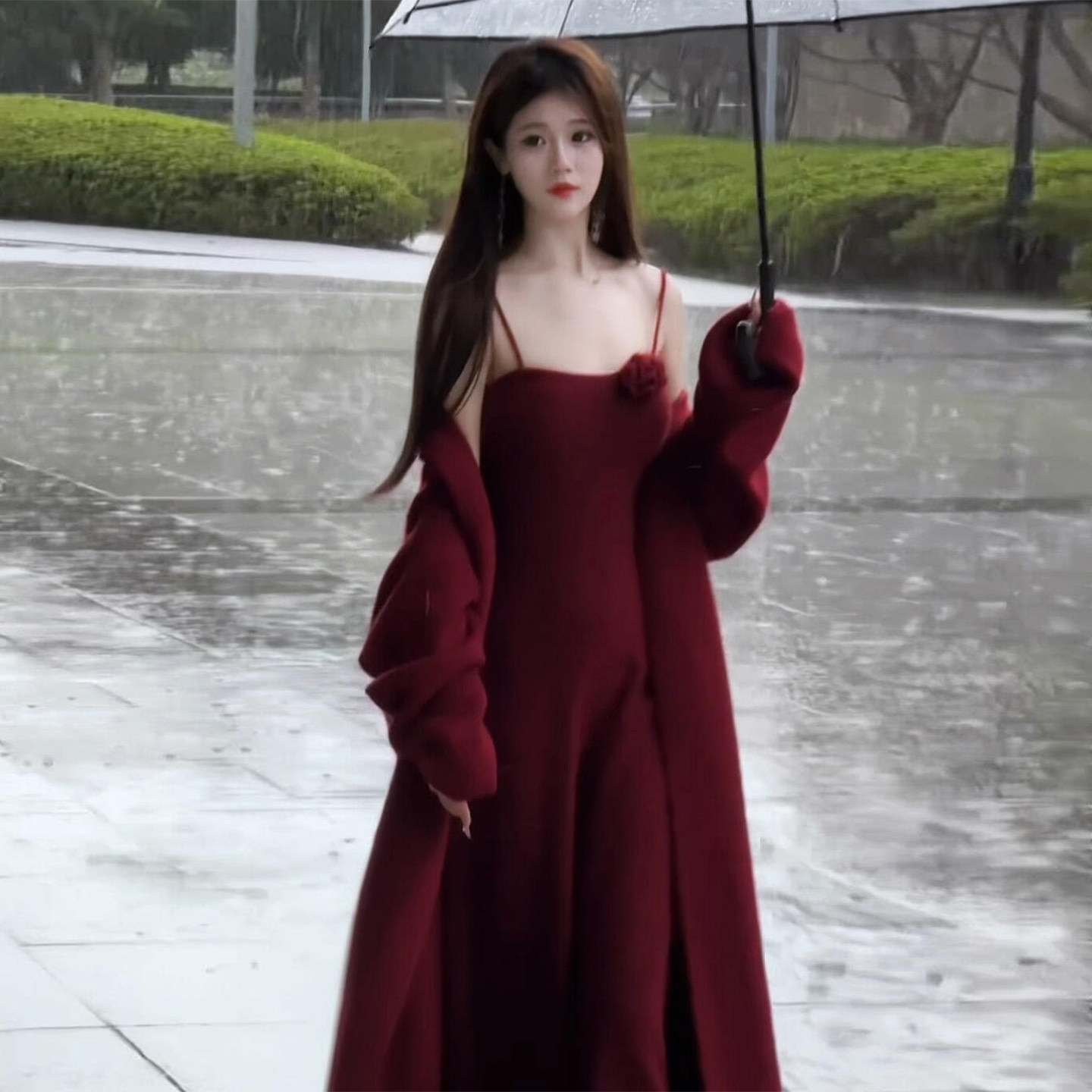 2025女秋冬季新款跨年红色连衣裙