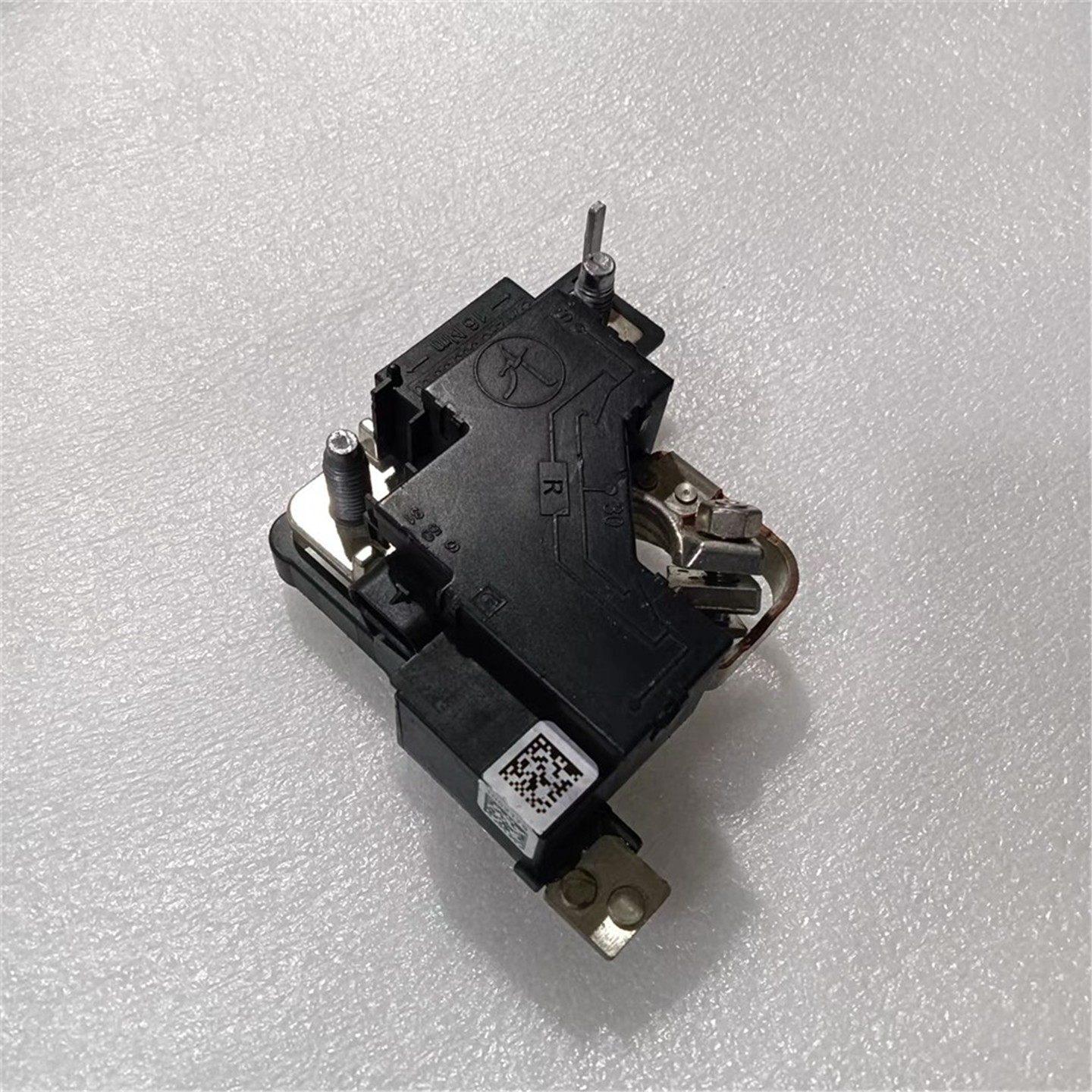 适用于GLA CLA C180C200 E200E260电瓶限流器 正极断电保护器