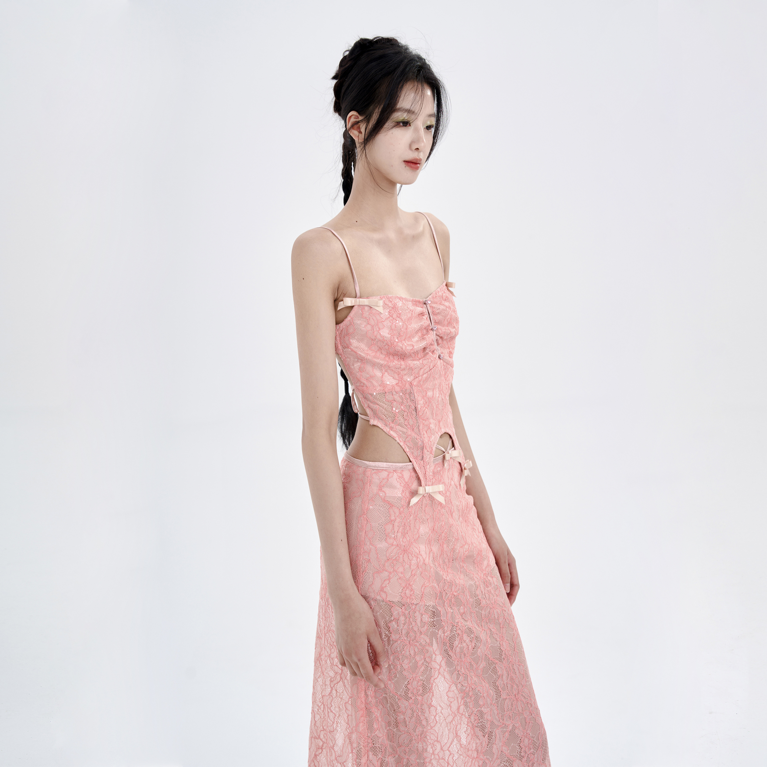 辣妹蕾丝吊带半裙套装