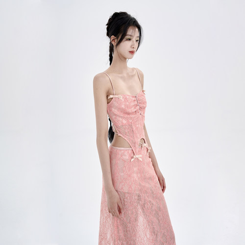 辣妹蕾丝吊带半裙套装