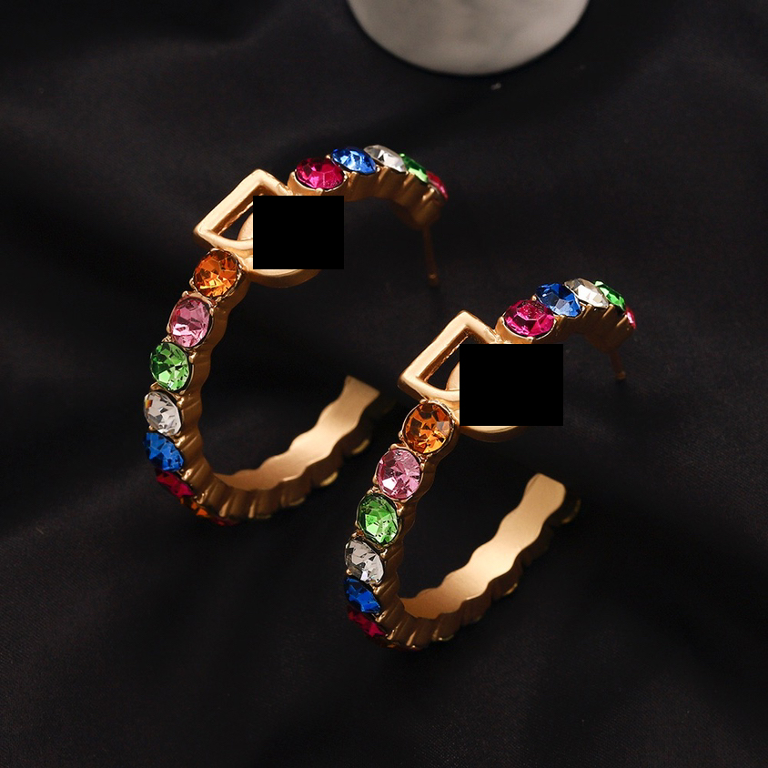 耳环钛钢D镂空P方形镶钻W首饰品V