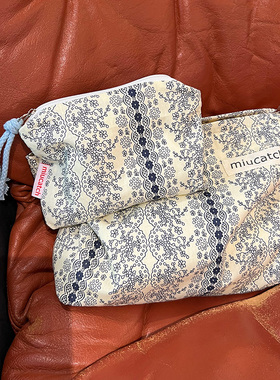 美摘花序帆布印花化妆包便携大容量多功能收纳袋旅行出国洗漱包女