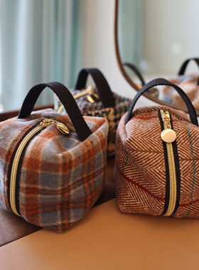 美摘几何立方包金属拉链手提布艺磨毛创意斜纹方块波浪纹收纳袋小