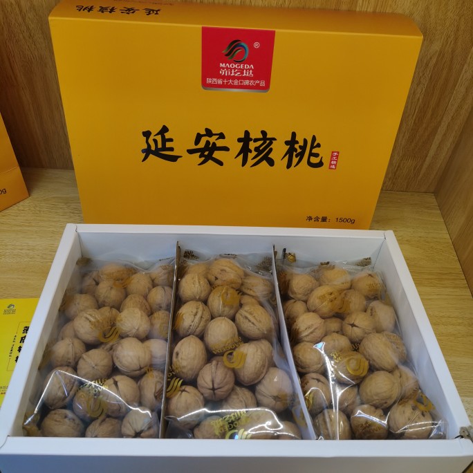 延安特产峁圪垯黄龙核桃礼盒3斤装