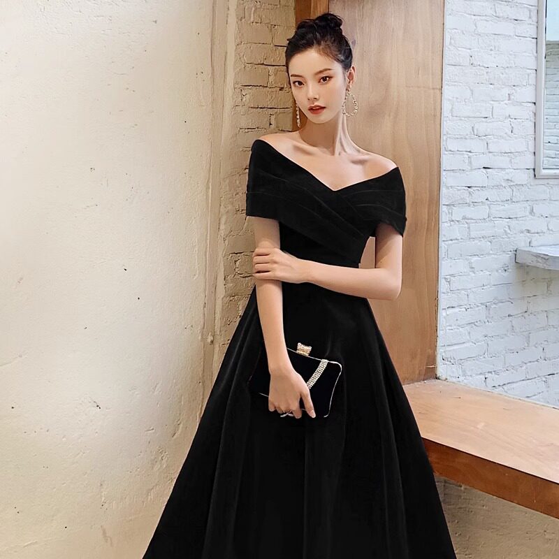 黑色显瘦晚礼服裙女2024秋冬大码一字肩长款宴会气质长款年会礼服