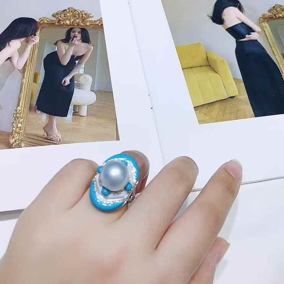 天然海水13-14mm冷光澳白戒指 18K厚金钻石蓝松石镶嵌 明媚的配色