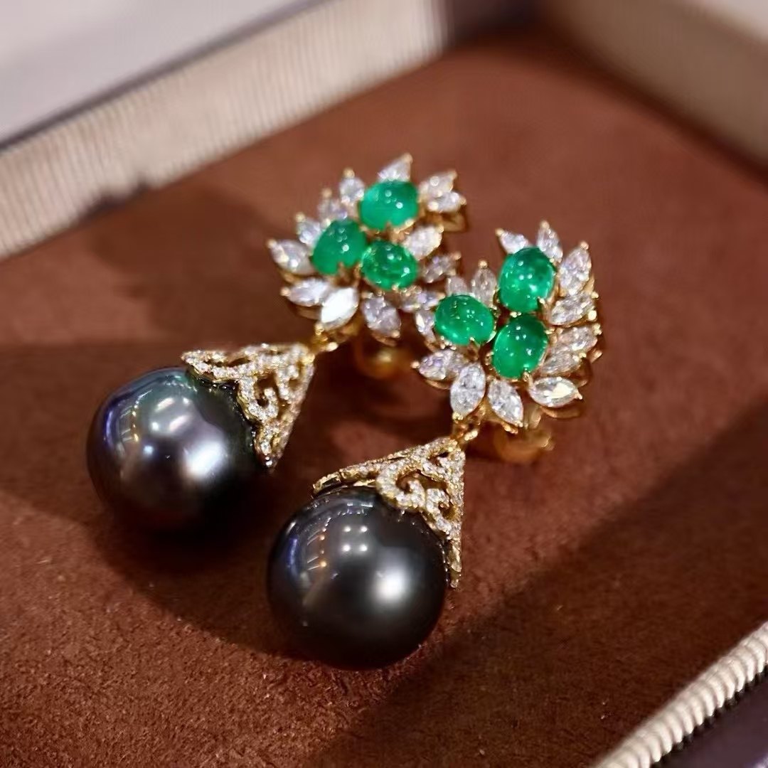 18K钻石镶嵌祖母绿大溪地珍珠耳环 主石1.1克拉 轻奢时尚吸睛神器,珠宝/钻石/翡翠,耳饰,淘宝优惠券,粉丝福利购,淘宝优惠卷