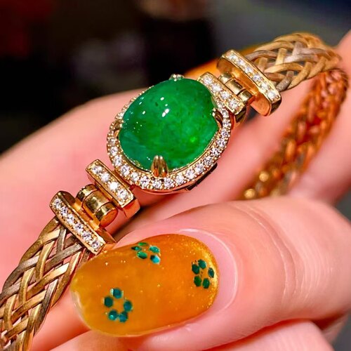 18K金钻石镶嵌 精致个性的编织款素面祖母绿手镯 主石4.05克拉