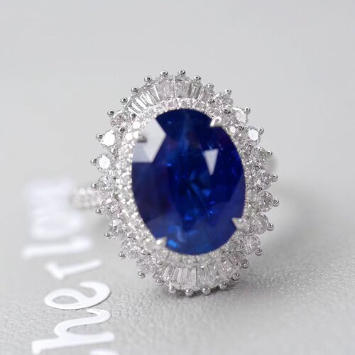 18K金钻石镶嵌 天然皇家蓝宝戒指/吊坠两用款 主石4.25ct 大台面