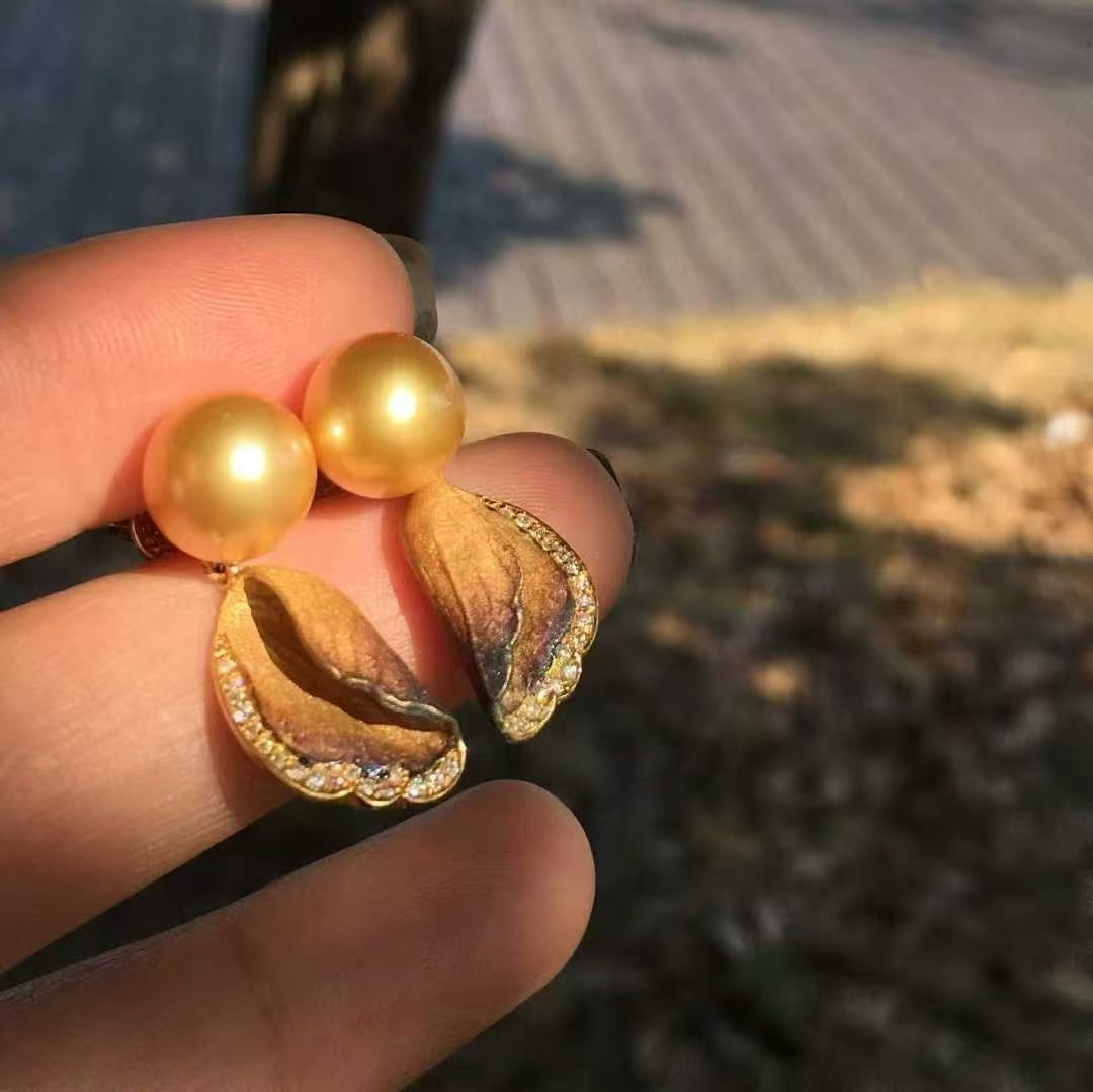 天然海水9-10mm南洋金珠耳环 18k金进口配件 彩色喷绘工艺,珠宝/钻石/翡翠,耳饰,淘宝优惠券,粉丝福利购,淘宝优惠卷