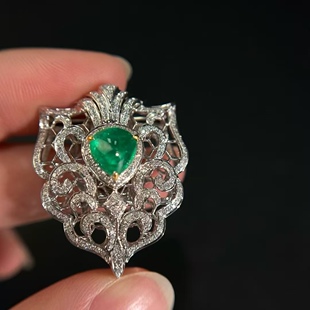 袖 18K金钻石镶嵌 1.7克拉糖塔祖母绿吊坠 领夹 贵族气质 夹多用款