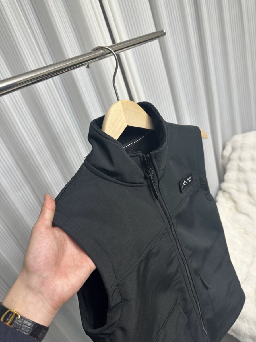 솜씨가 대단해요  봄 남성과 여성의 대외 무역 방풍 및 발수 플러스 벨벳과 따뜻한 하이 엔드 스탠드 칼라 소프트 쉘 조끼 조끼