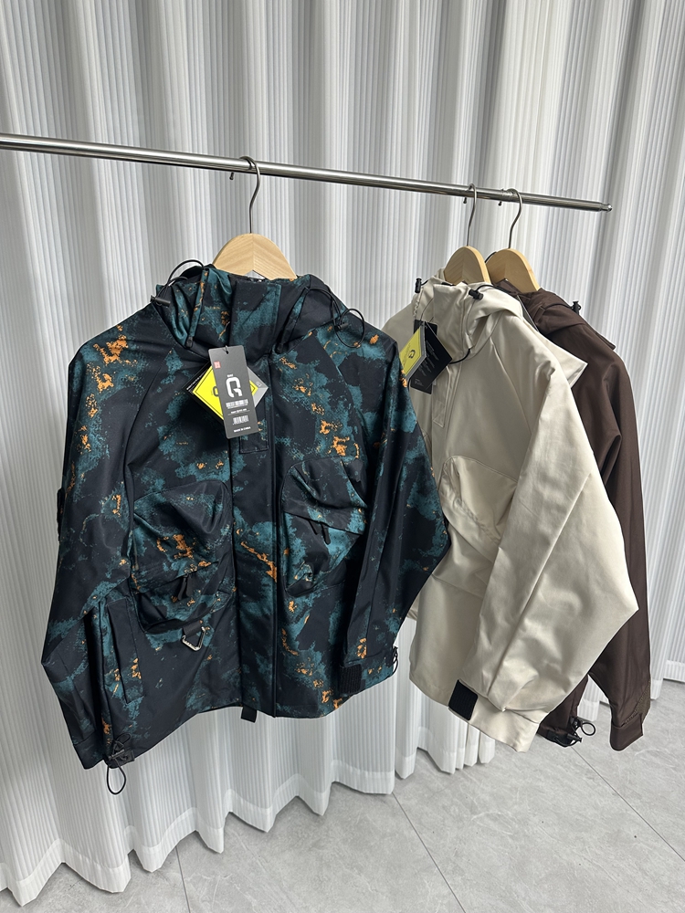 外贸速干休闲冲锋衣外套