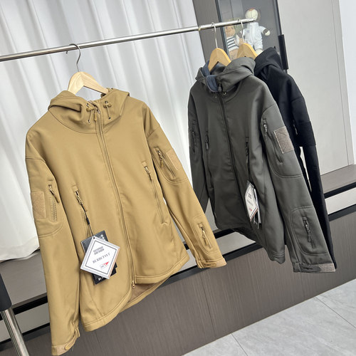 外贸加绒防风防水冲锋衣外套