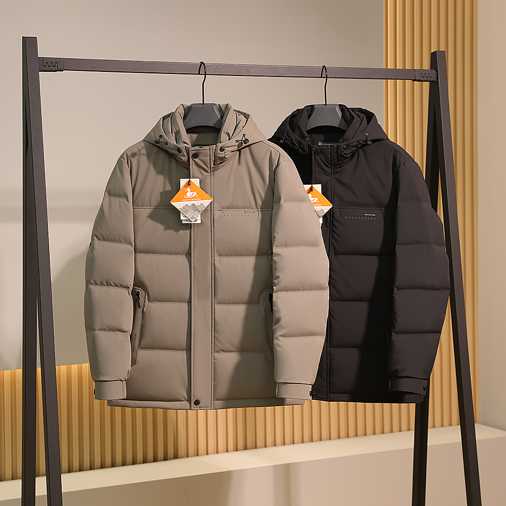 90白鸭绒保暖连帽羽绒服外套