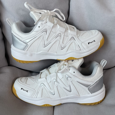 2025新款透气羽毛球鞋训练运动鞋