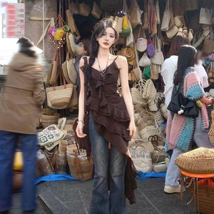 美拉德风连衣裙复古废土度假风不规则荷叶小吊带上衣棕色拖尾裙子