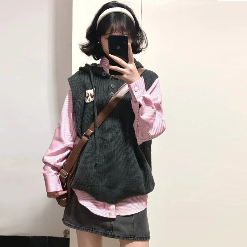 韩系可爱猫咪刺绣连帽毛衣马甲女粉色条纹衬衫两件套针织背心叠穿