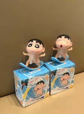 冲浪滑板小新光屁股潮玩摆件