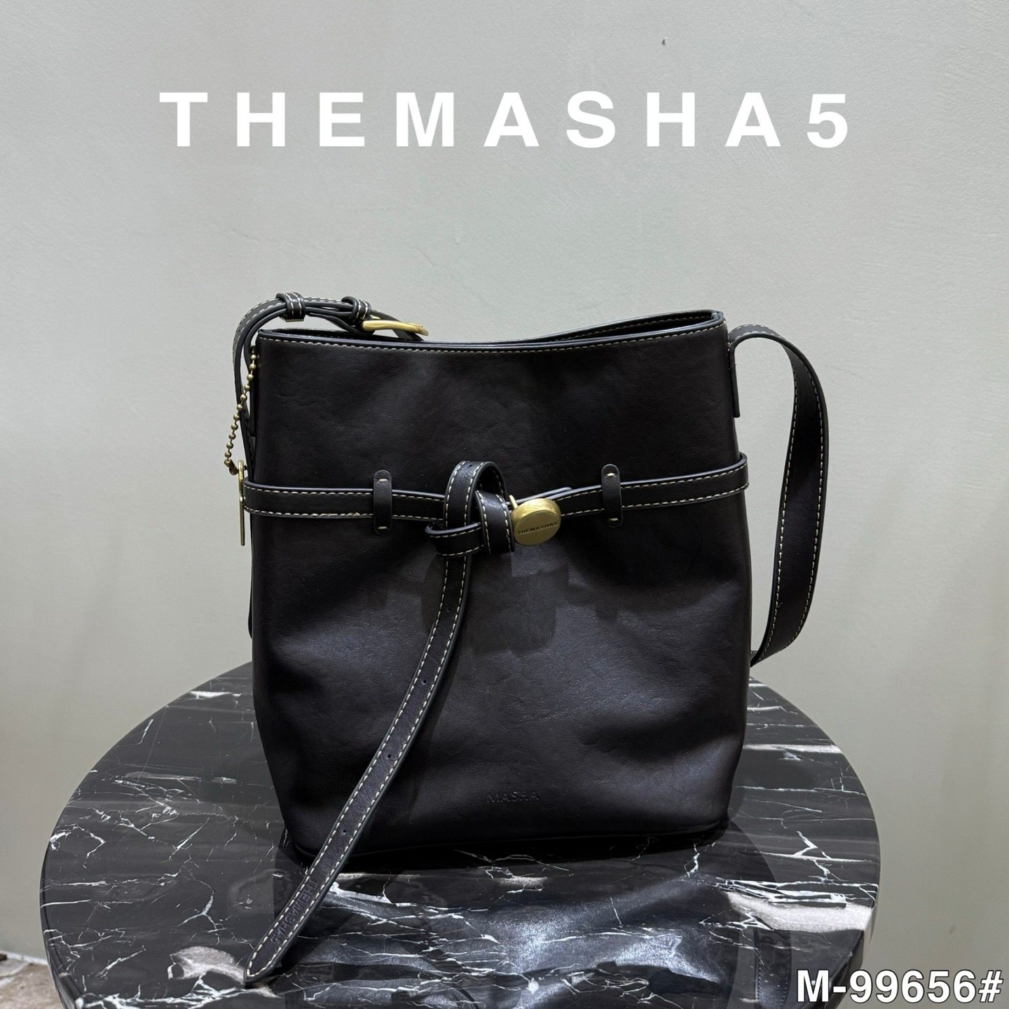 玛莎2026新款女包高级感腋下水桶包时尚百搭单肩斜挎包皮带装饰潮