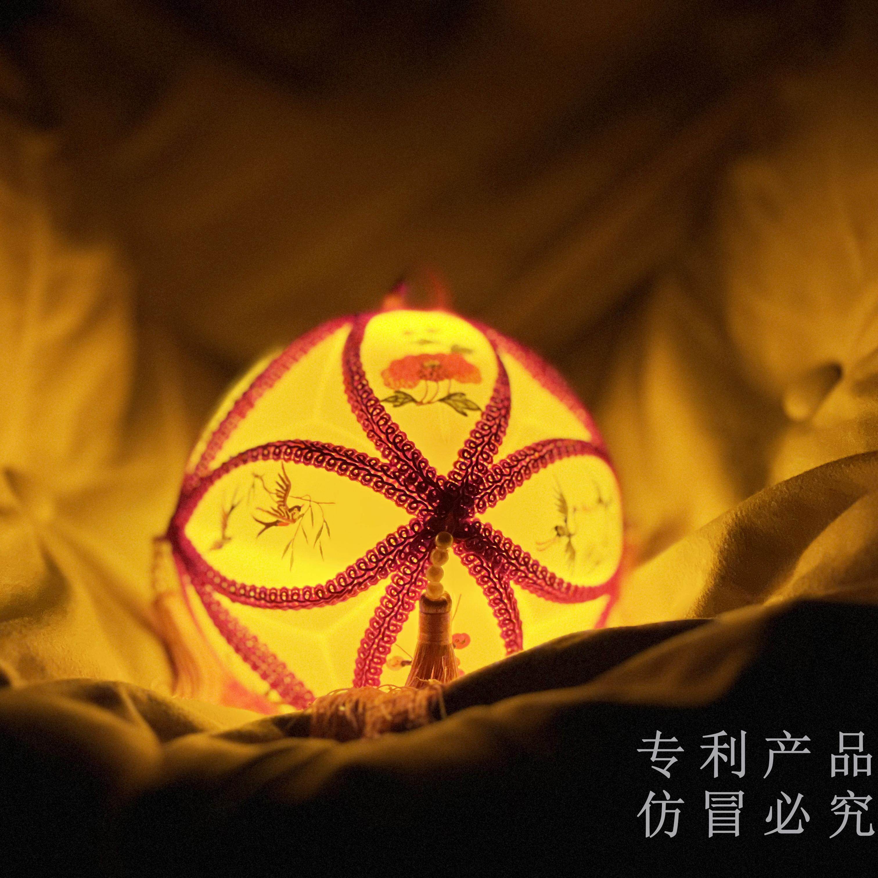 广西壮族手工艺节日中秋手提七夕内发光 专利绣球灯,特色手工艺,壮绣,淘宝优惠券,粉丝福利购,淘宝优惠卷