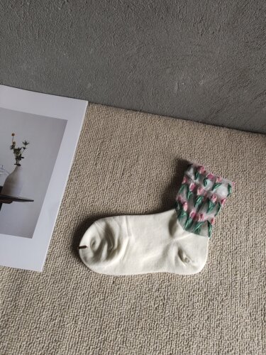 超美 STRE* 森系 水晶丝拼接棉  花卉  中筒女袜