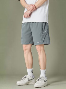 Nike耐克灰色裤子正品冰丝短裤速干跑步运动裤健身五分裤薄训练裤