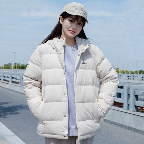 阿迪达斯白色羽绒服女冬季新款加厚外套连帽鸭绒校园美式面包服