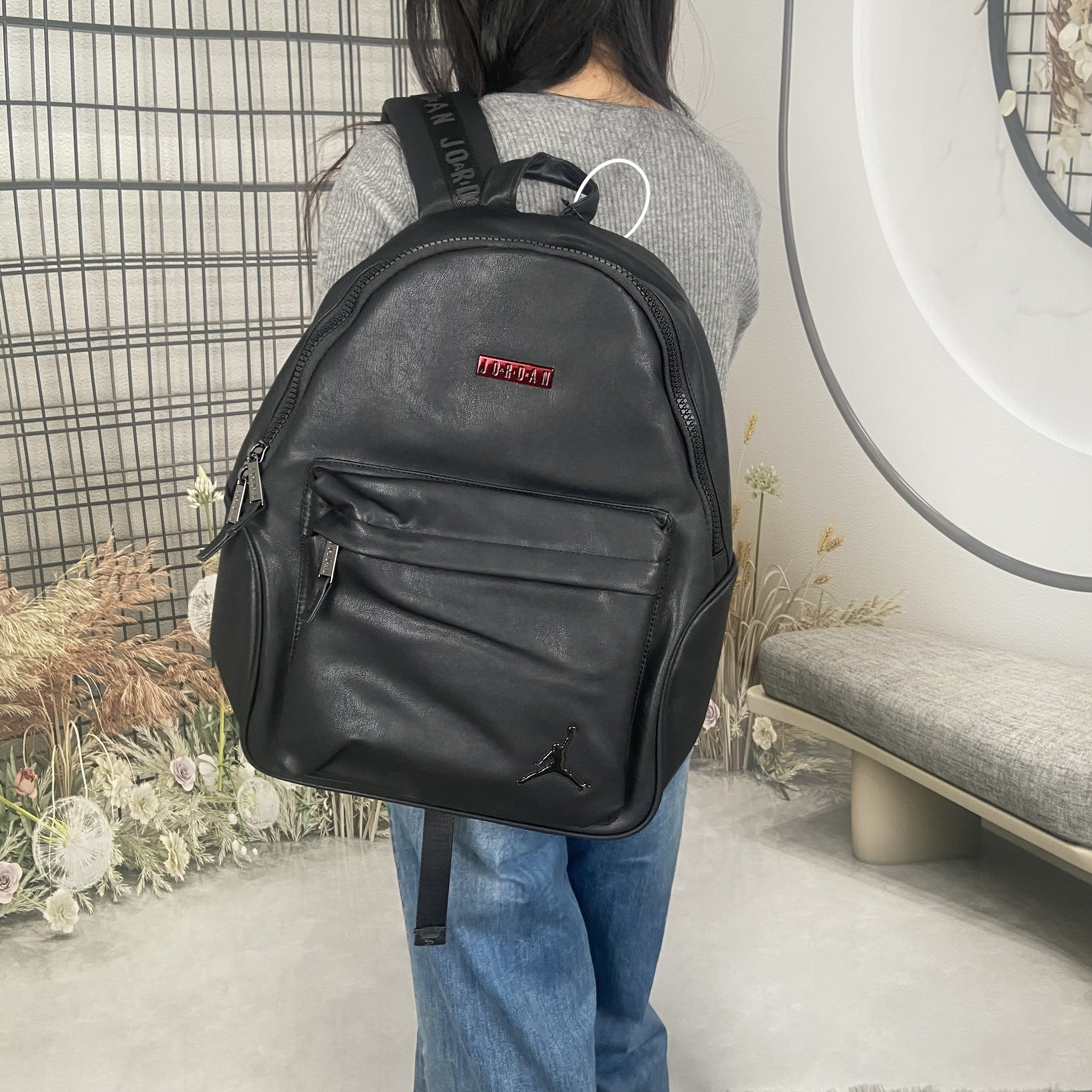 Jordan乔丹皮面双肩包正品AJ运动包新款学生书包男女防水休闲背包
